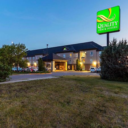 Quality Inn & Suites Yorkton Esterno foto