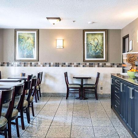 Quality Inn & Suites Yorkton Esterno foto