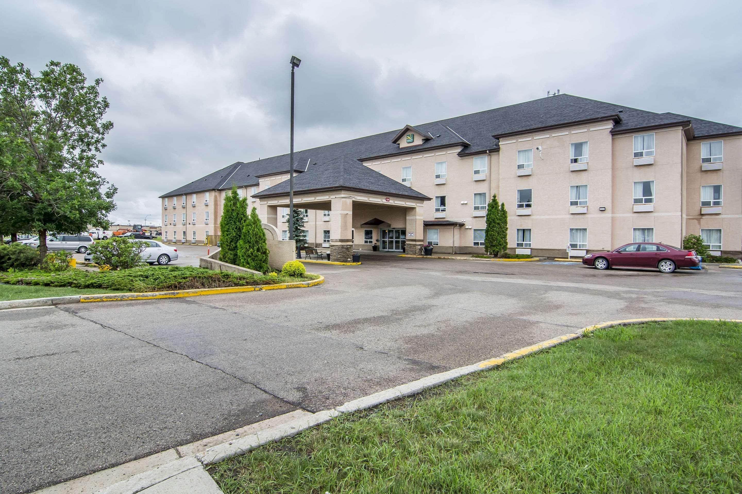Quality Inn & Suites Yorkton Esterno foto