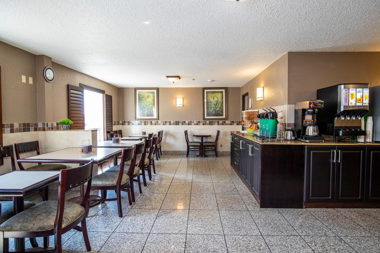 Quality Inn & Suites Yorkton Esterno foto