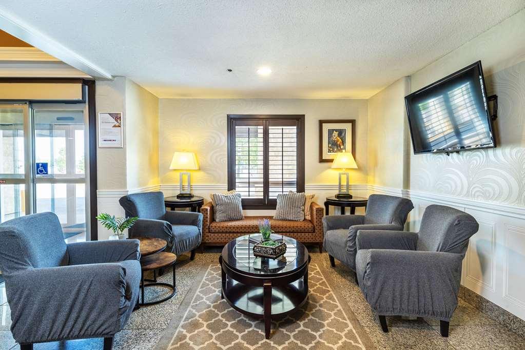 Quality Inn & Suites Yorkton Interno foto