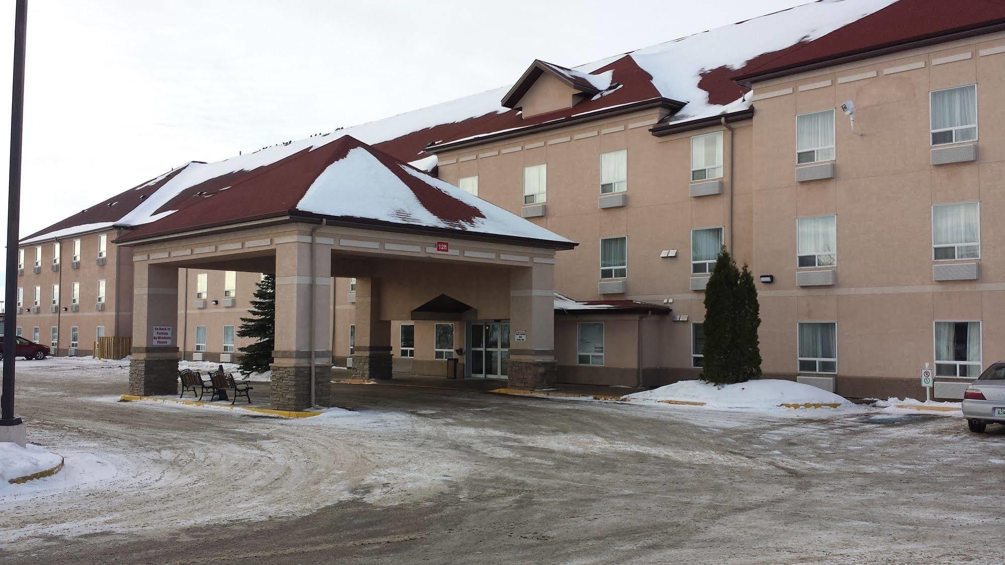Quality Inn & Suites Yorkton Esterno foto